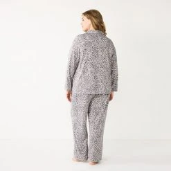 Plus Size Sonoma Goods For Life® Velour Pajama Shirt & Pajama Pants Sleep Set Black Starry -Sonoma Goods For Life Shop unnamed file 6163